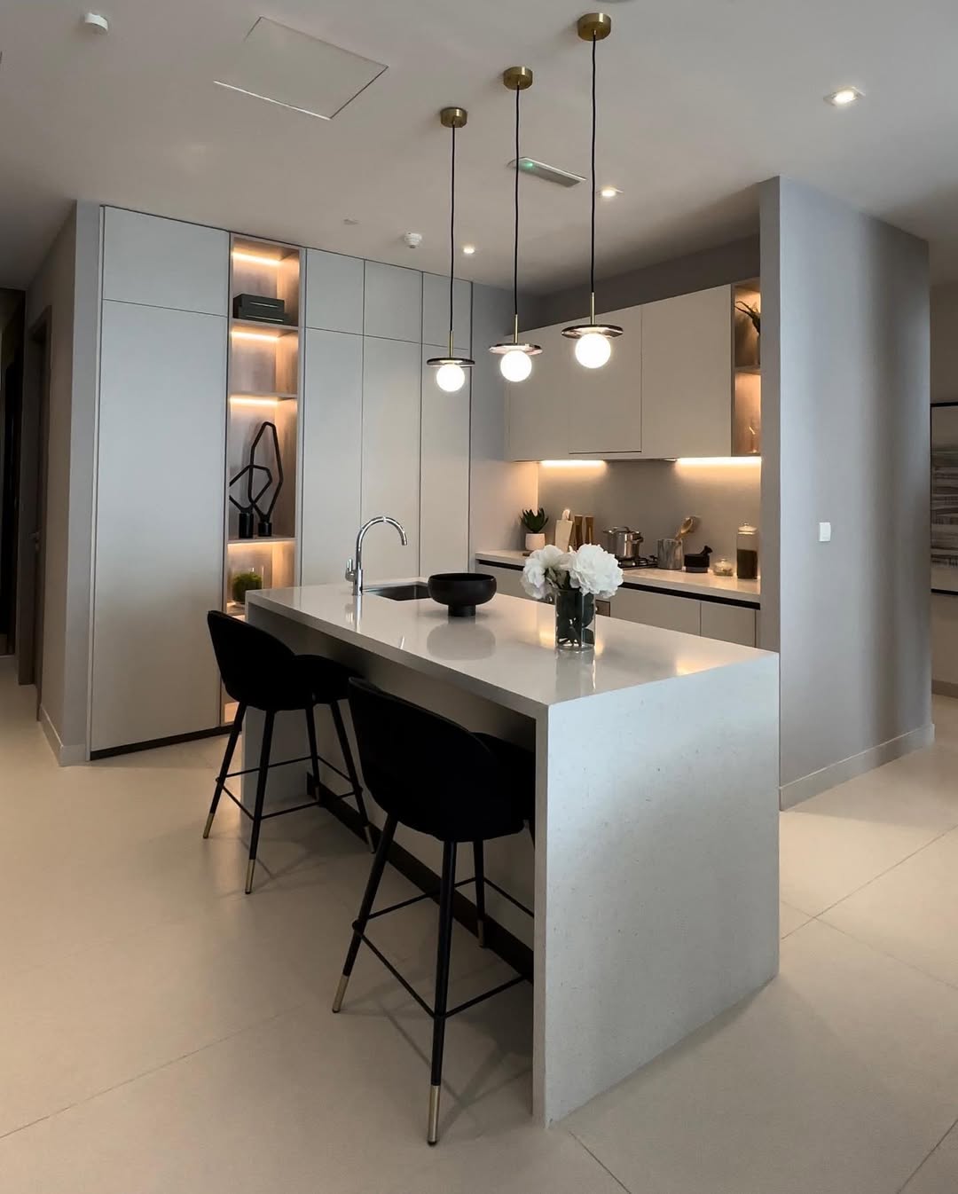 Dubai Living Room - Image 4